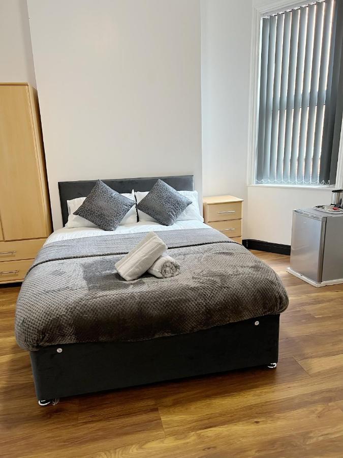 M Sisters Luxury Home In Ng6 Nottingham Eksteriør bilde